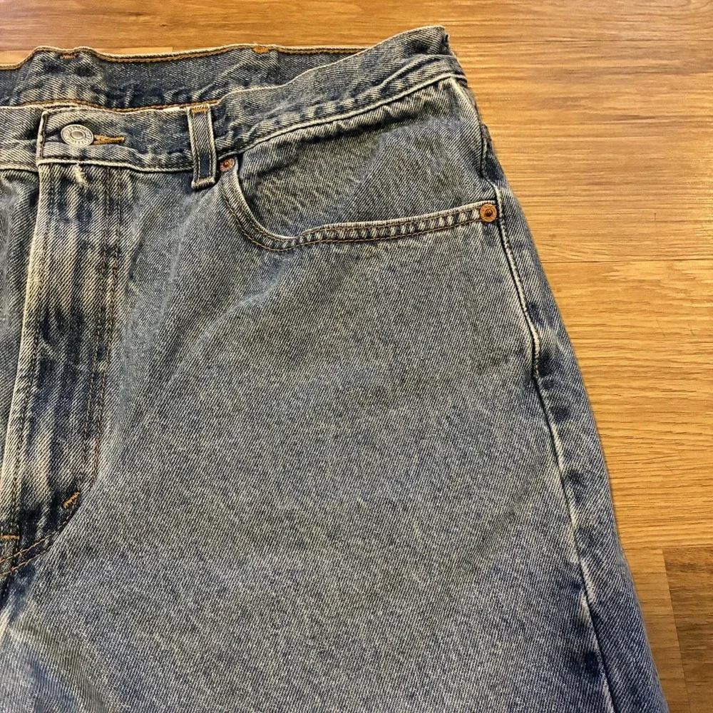 Vintage Levi's 505 Jean Shorts Men's 38 Blue Denim Light Wash Regular‎ Jorts Y2K